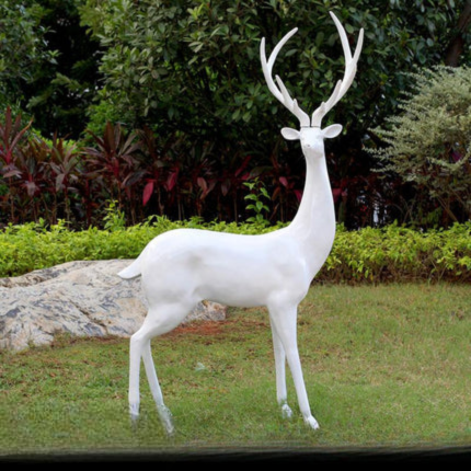 Life size outdoor deer statues | Garden deer sculpture