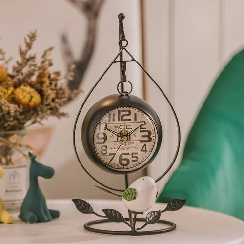 wow looking table clock
