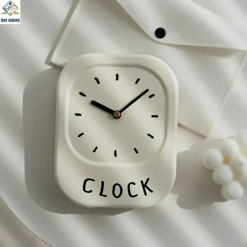 Korean Style Wall Clock Desk Cream White Iron Clock Wall Decoration for Bedside Table Living Room Home Desk Docor Room Decor