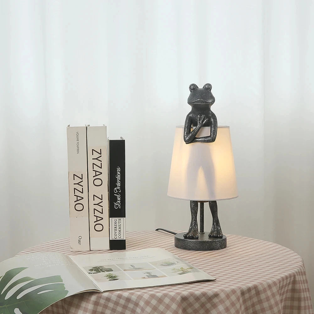 Frog led Table Lamp Resin Desk Lamp Led Lights for Room Retro Design Living Room Decorative Bedside lighting Fixtures Bedroom