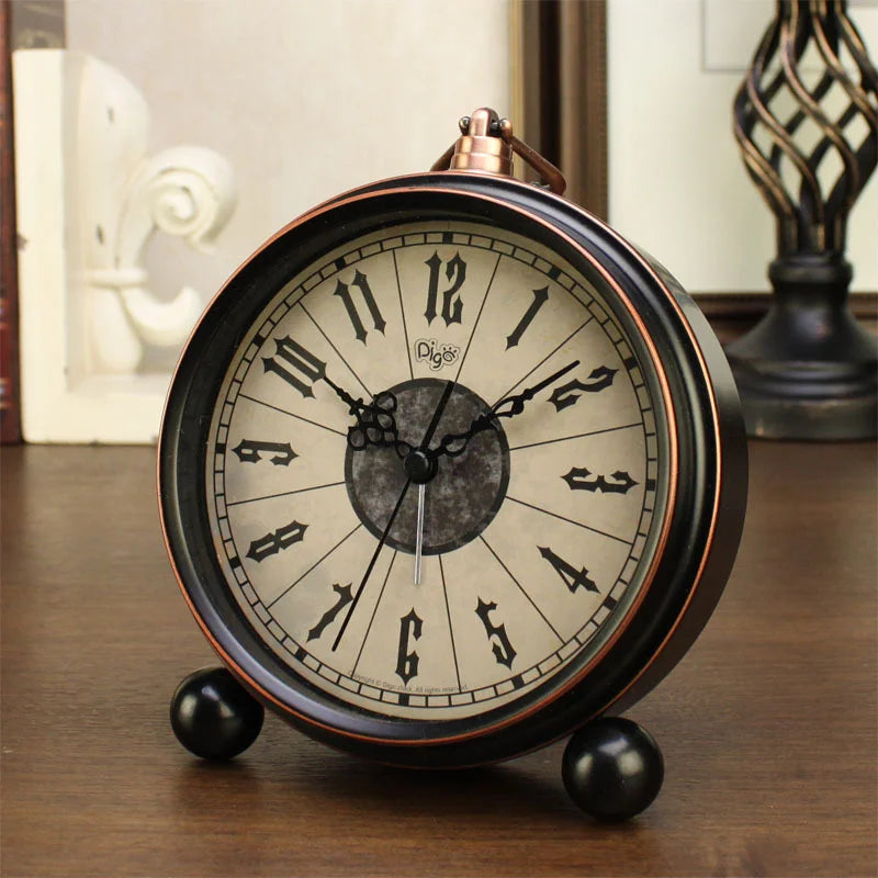 Classic Retro Desk Clock