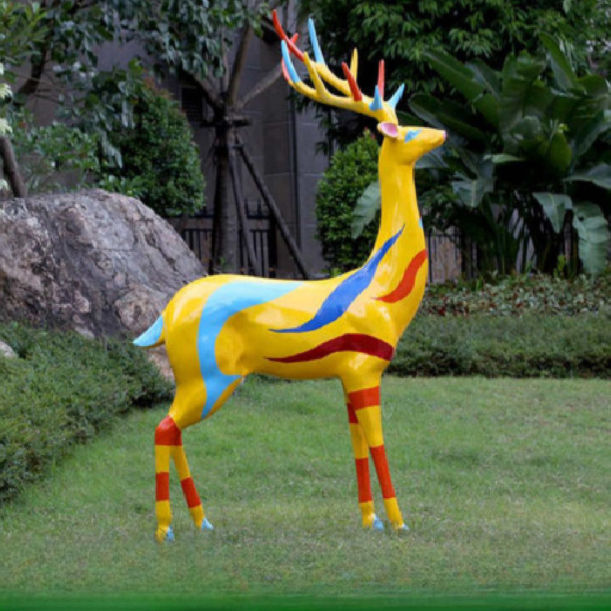 Life size outdoor deer statues | Garden deer sculpture