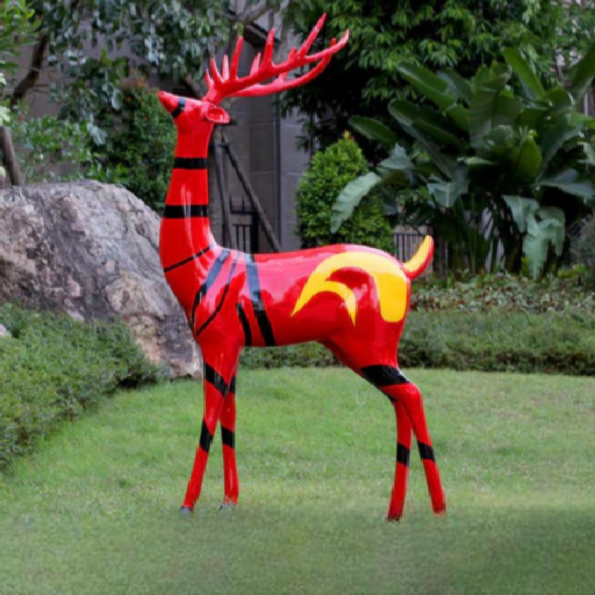 Life size outdoor deer statues | Garden deer sculpture