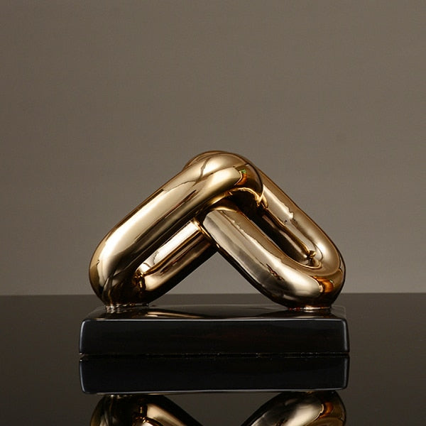Statue Figurine Decor | Nordic Gold Chain Sculpture