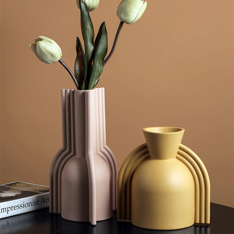 GEOMETRIC VASE