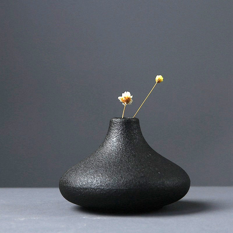 SIMPLICITY TABLETOP ORNAMENT