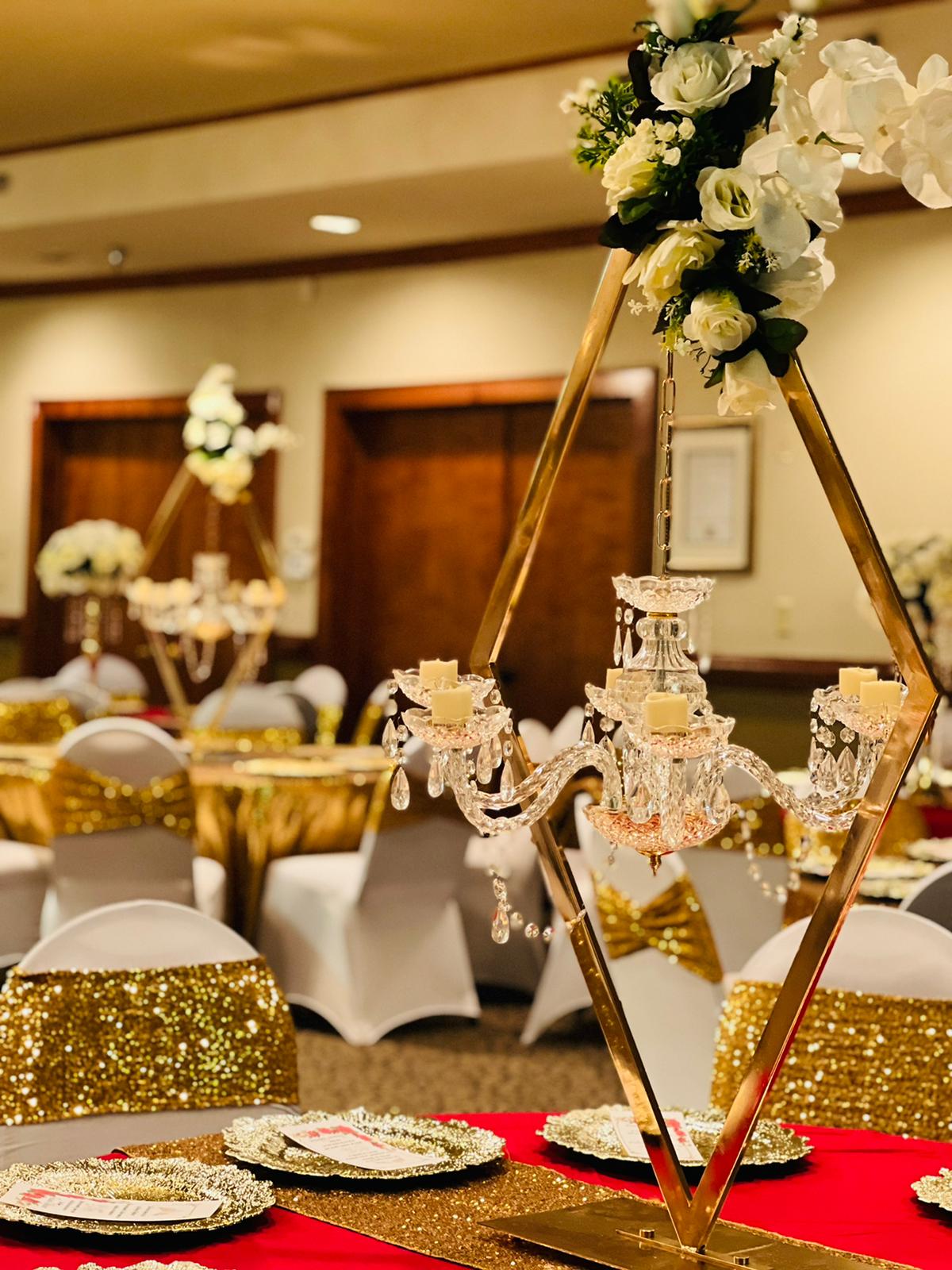 CANDLE HOLDERS 1058