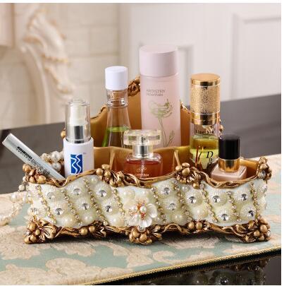 Fashion item protector rack