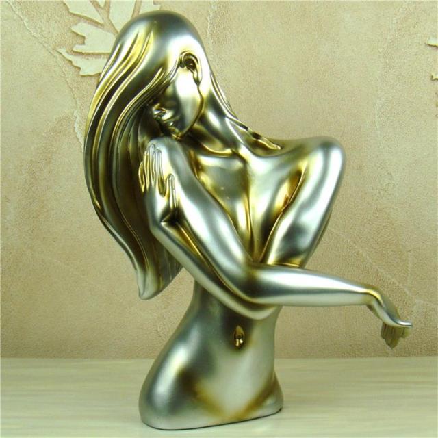Belle Sculpture