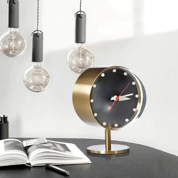 Creative Luxury Retro Brass Desk Clock Modern Decoration Silent Desktop Ornaments Desk Study Room Interior Decoration Clock Gift