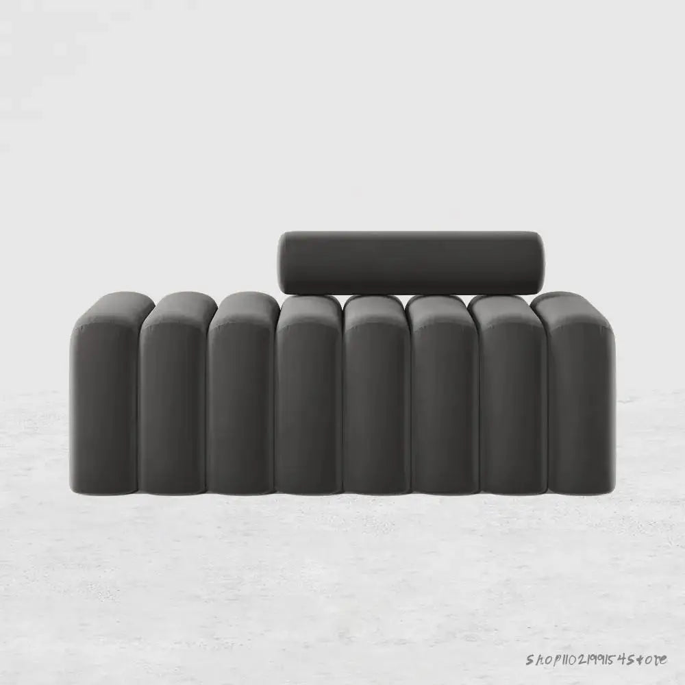 black segment soffa