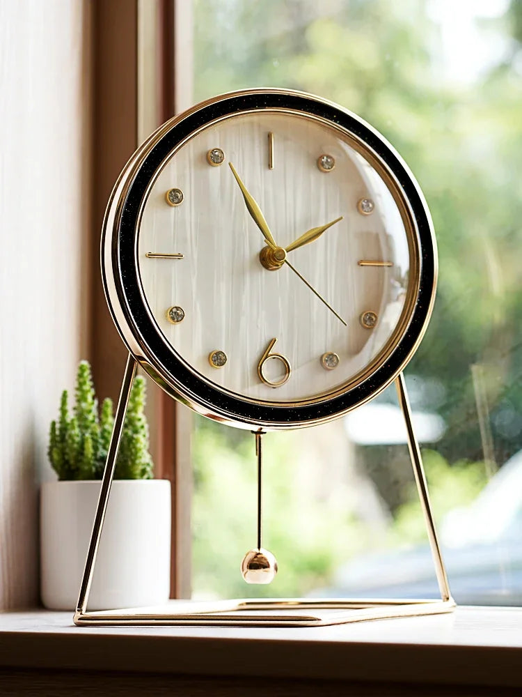 Simple Pendulum Desk Clock