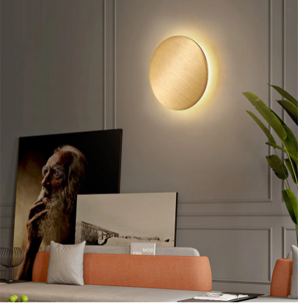 Round wall light