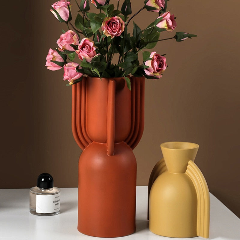 GEOMETRIC VASE