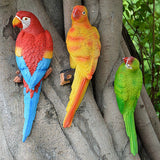 three parrot of garden