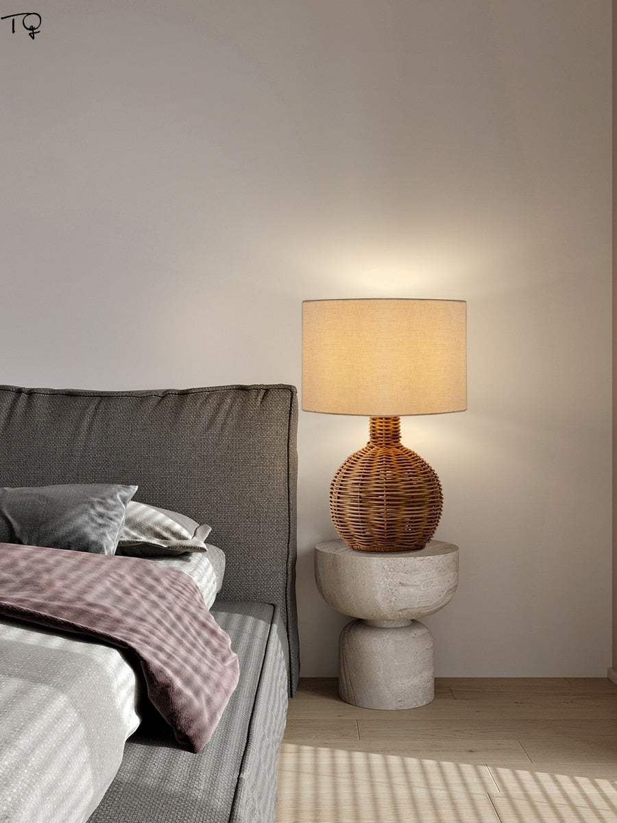 Rattan table lamp