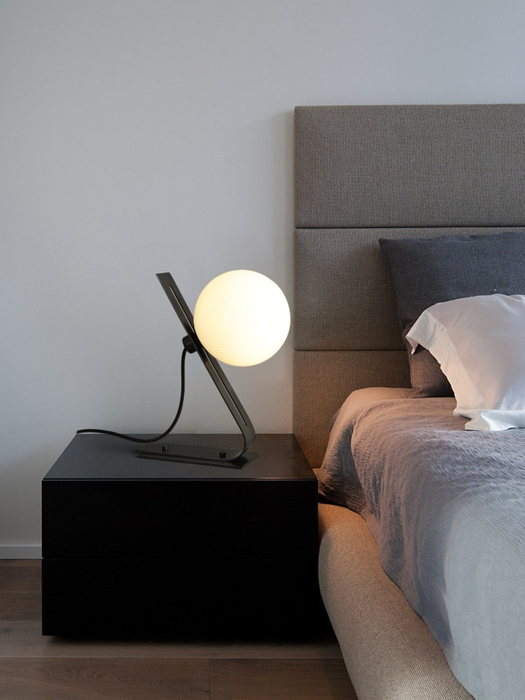 ball table lamp