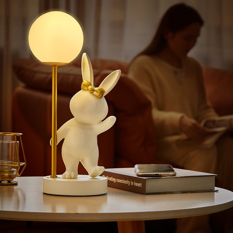 Animal table lamp