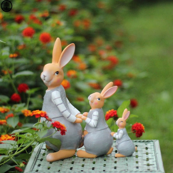 white rabbit garden statue