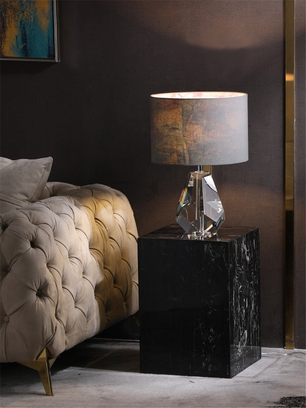 DIAMOND TABLE LAMP